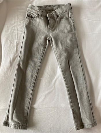Jean eleven Paris 6 ans  Parfait état  Taille réglable