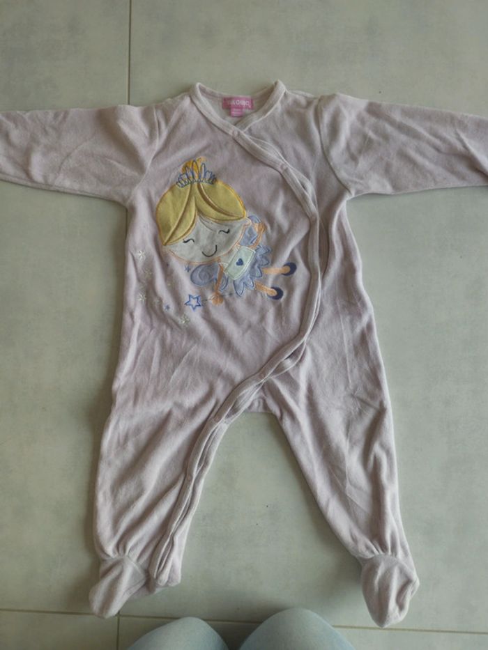 Pyjamas 18mois - photo numéro 5