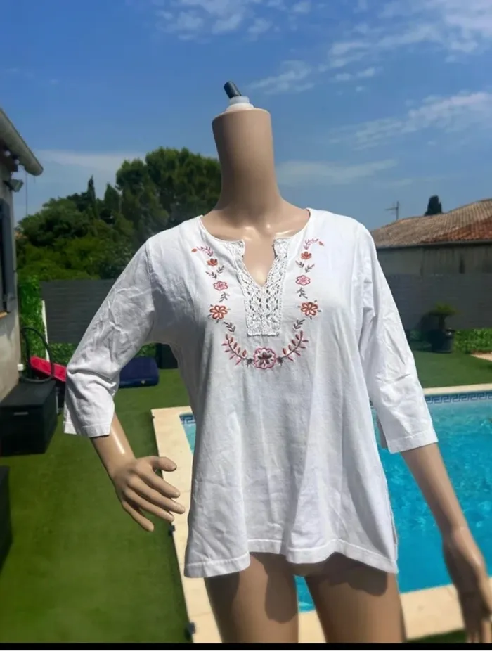 Blouse blanche brodée chic – Blancheporte – taille 38/40 - photo numéro 2