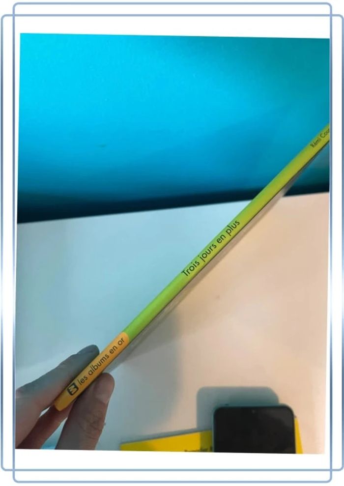 Livre trois jour en plus - photo numéro 2