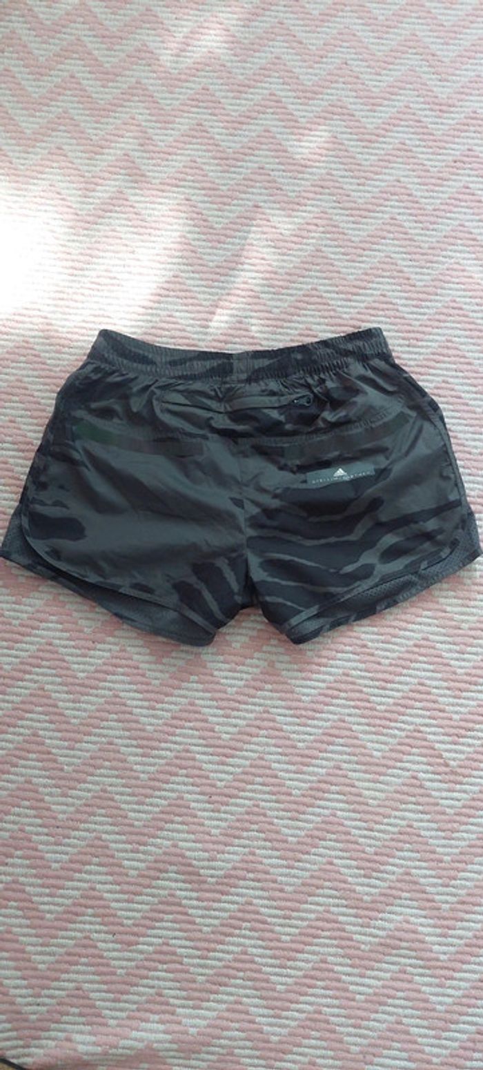 État neuf Short actif gris
Adidas Stella McCartney - photo numéro 4