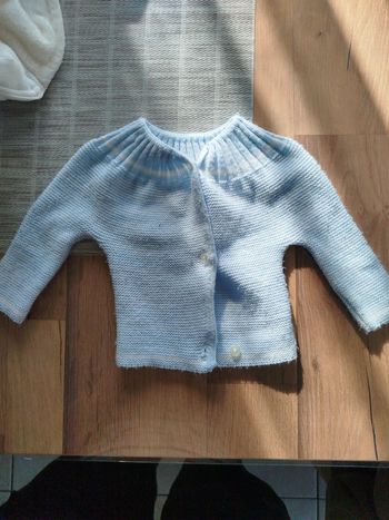 Vends Gillet taille 1mois