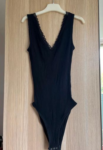 Body noir avec dentelle