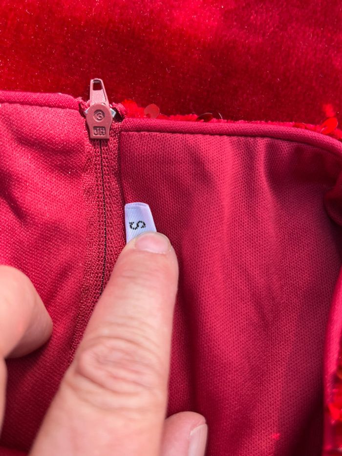 Robe longue soirée rouge paillette T S T 34/36 - photo numéro 5