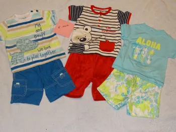 Lot de 3 ensembles 6 mois