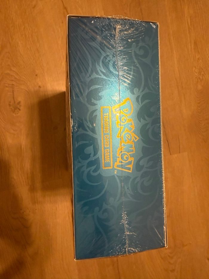 UPC Mega dracaufeu X - photo numéro 4