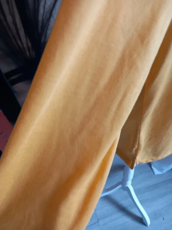 Blouse jaune - photo numéro 4