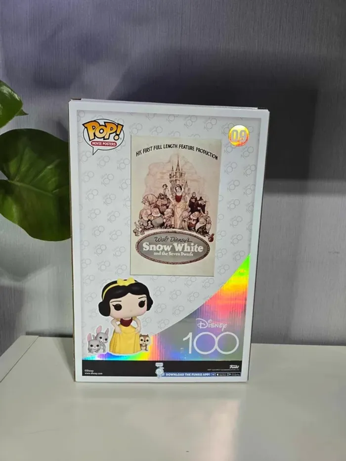 Pop Poster Blanche-Neige Disney 100 - photo numéro 2