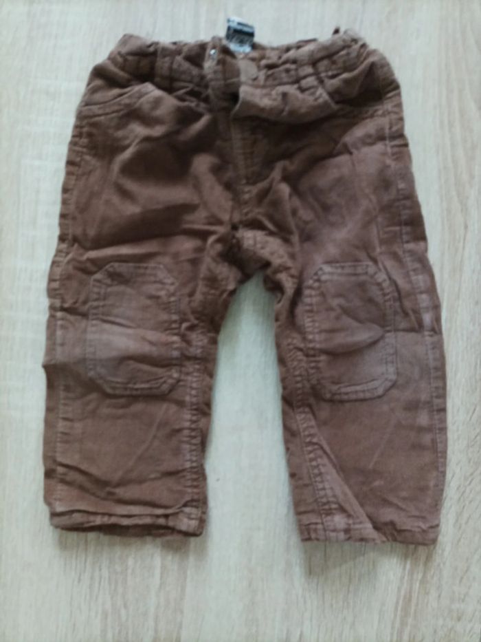 Pantalon 9 mois tape à l'oeil