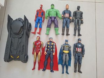 Lot 8 grandes figurines marvel avenger + batmobil voiture : spiderman, batman, hulk, thor, Iron man, captain america