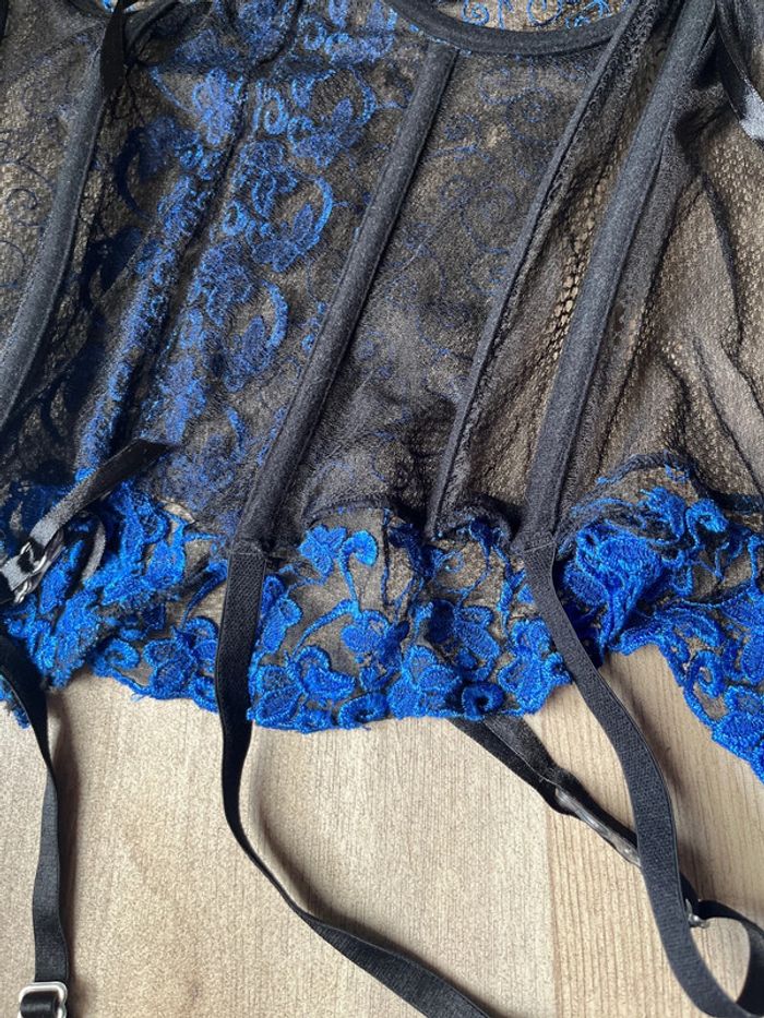 Bustier 95D taille Française - photo numéro 7