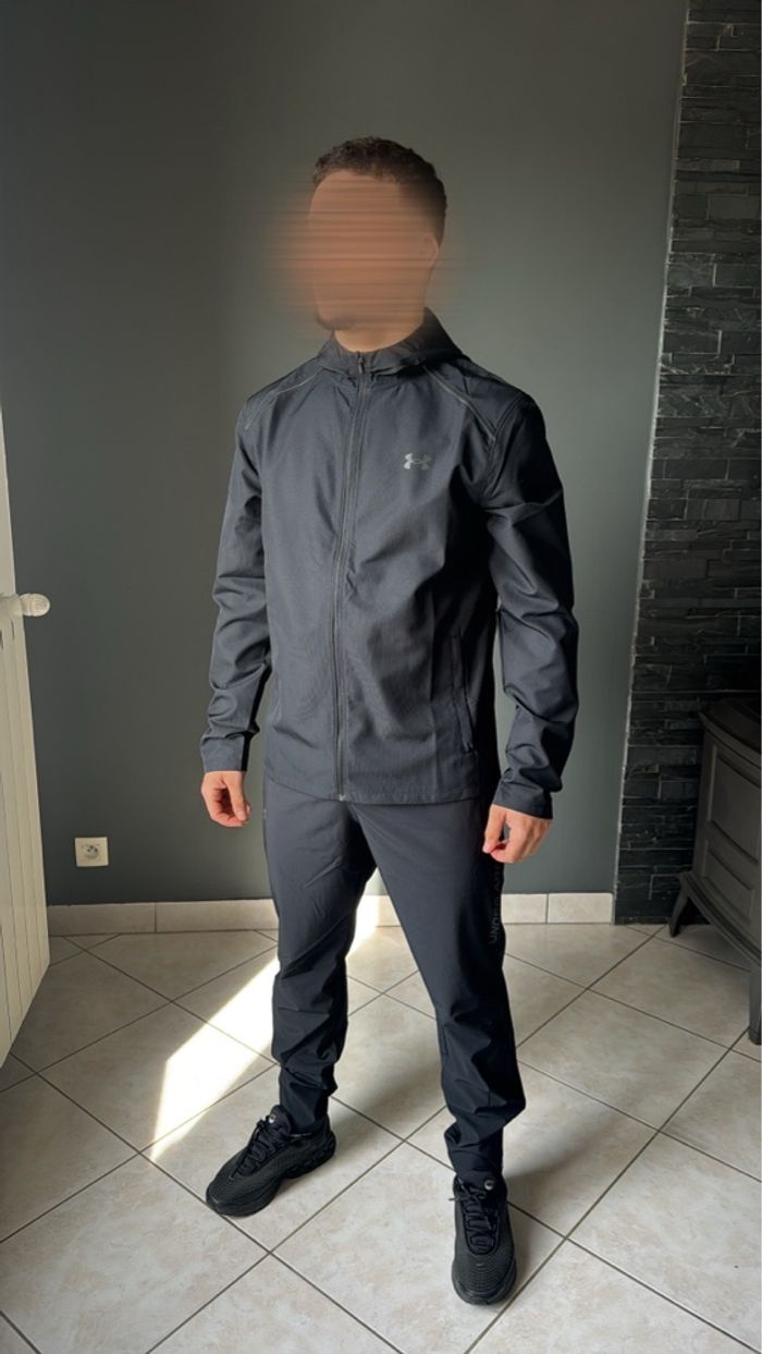 Ensemble Under Armour Launch noir (veste + pantalon) taille M – neuf - photo numéro 5