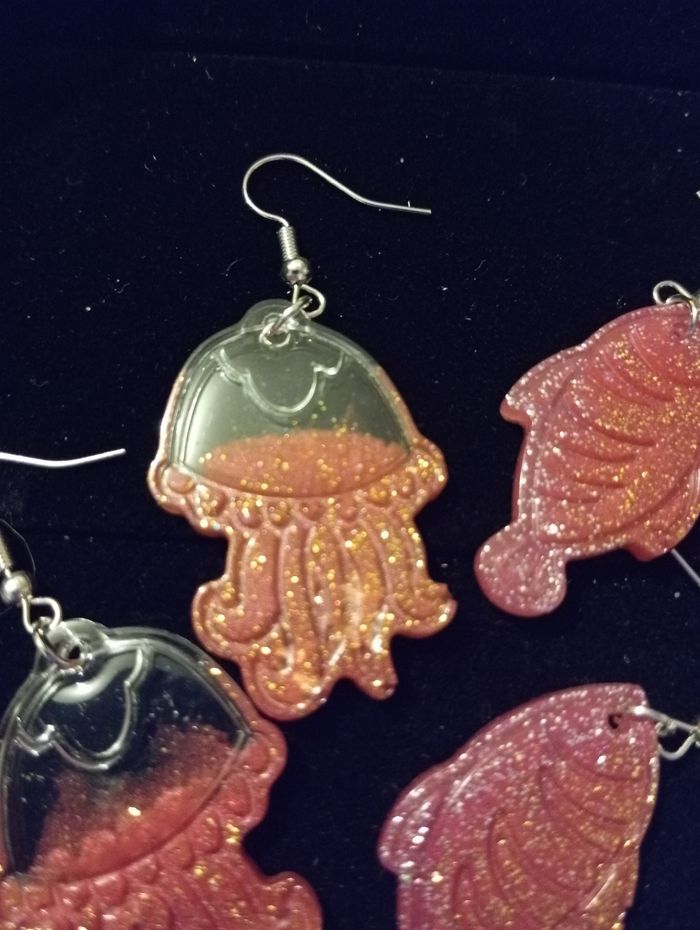 Lot de boucles d'oreilles en résine - photo numéro 2