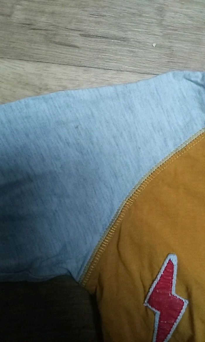 Très joli pull léger - photo numéro 2