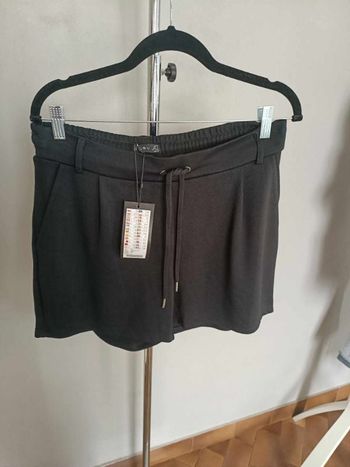 short neuf étiqueté