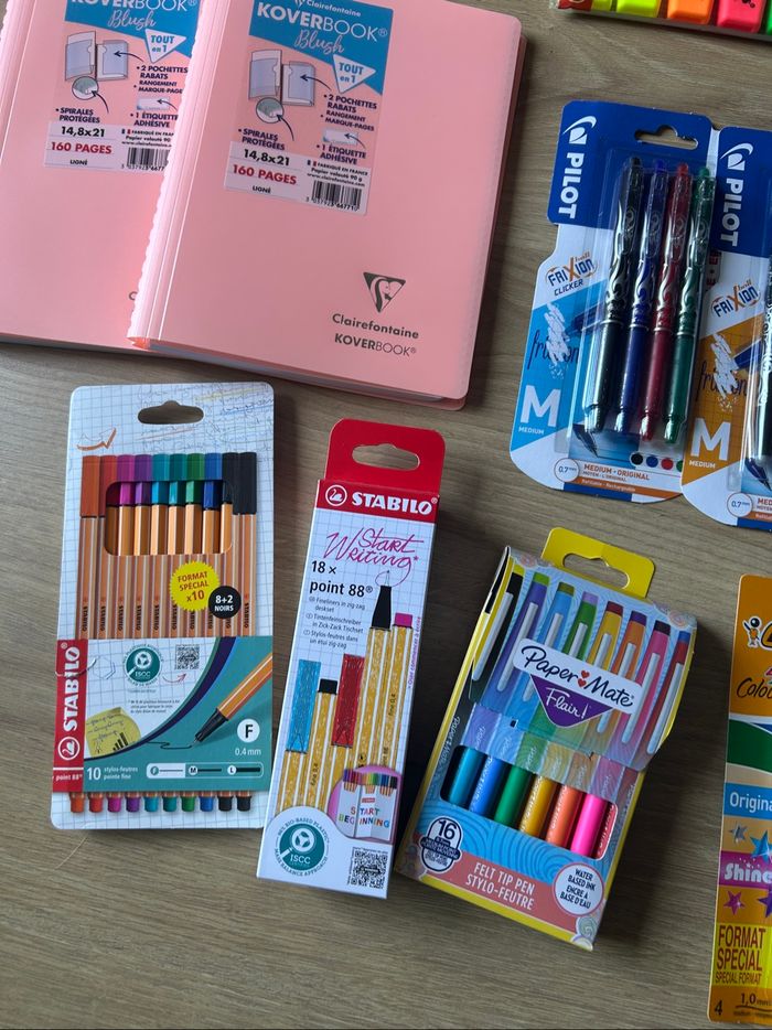 Lot fournitures scolaire NEUFS - photo numéro 2