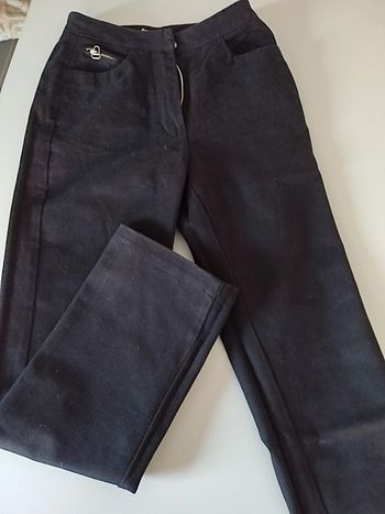 Pantalon noir en matière jean