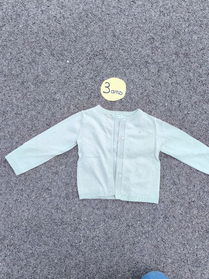 Gilet Vertbaudet taille 3 ans en bon état