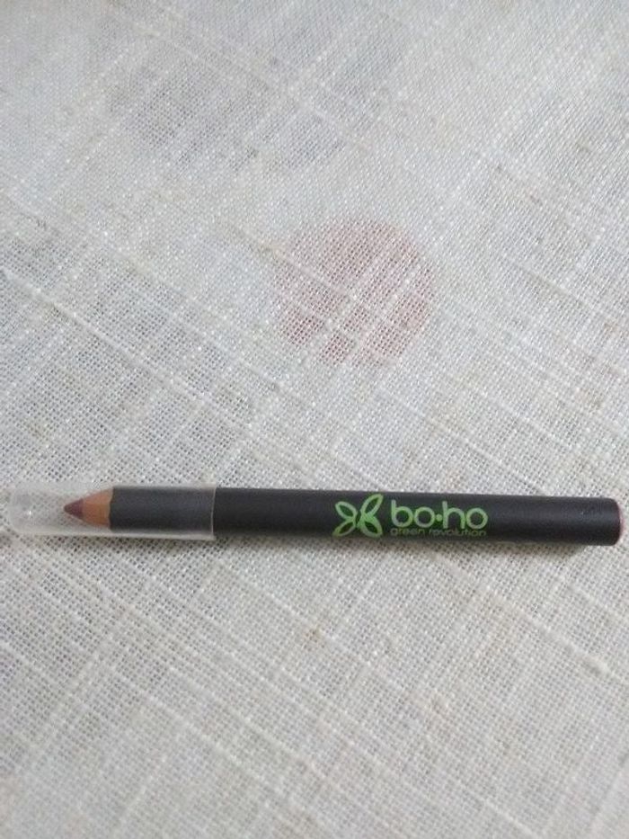 CRAYON A LEVRES BO-HO