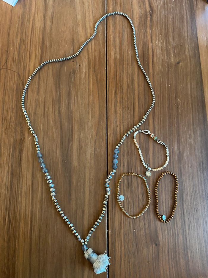 Lot bijoux fantaisie perles nacrées