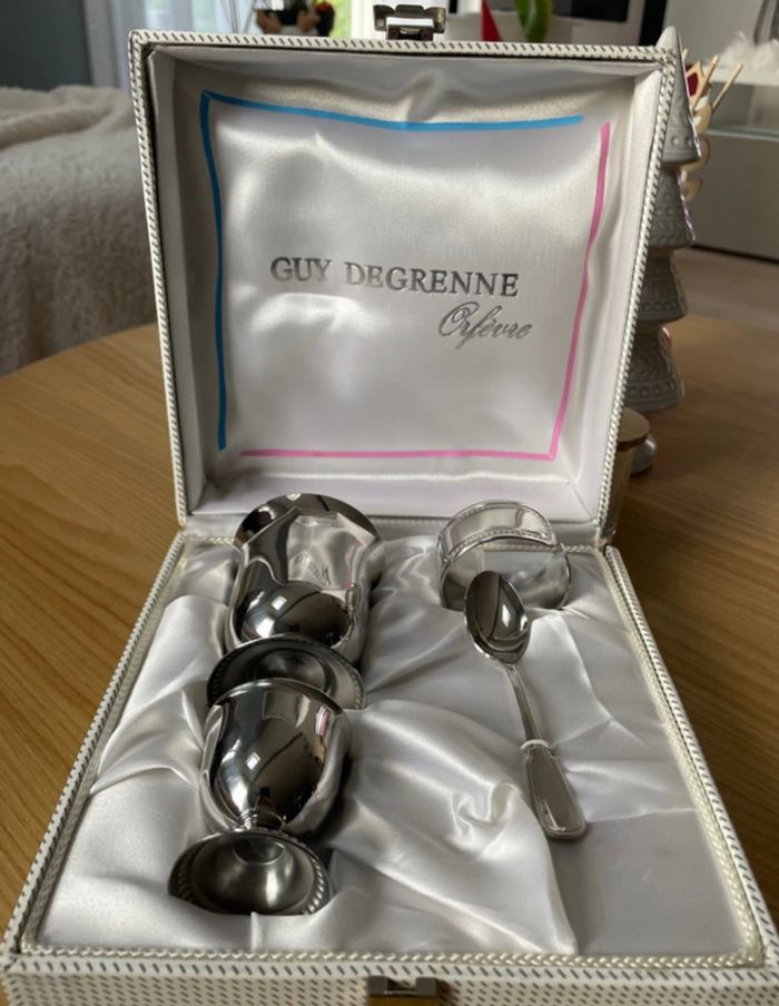 Set de naissance / baptême Guy DEGRENNE - photo numéro 2