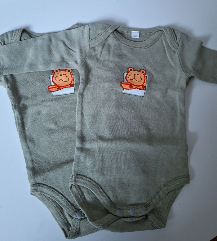 2 bodies lm - photo numéro 2