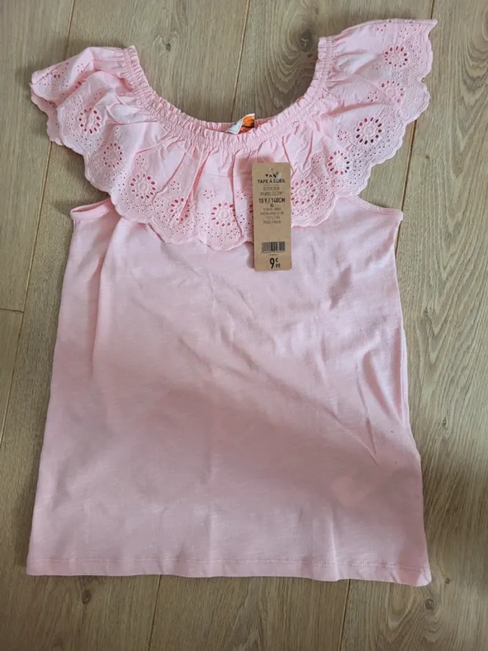 T-shirt tape à l'œil