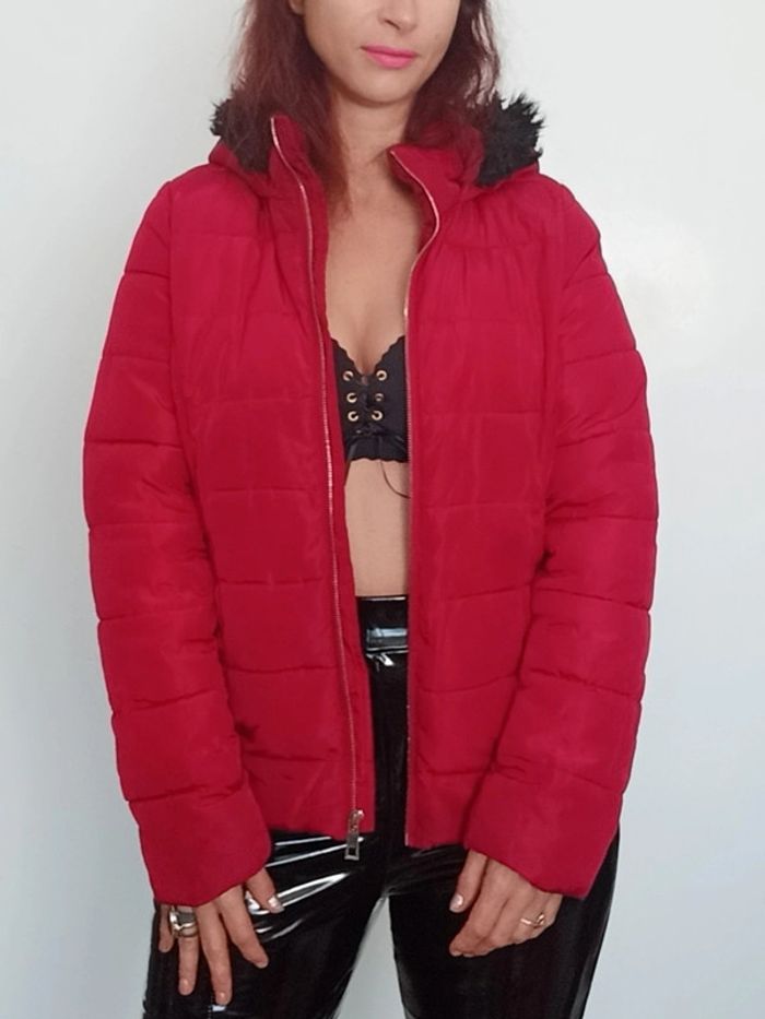 Doudoune rouge zippée à capuche taille 36 - photo numéro 9