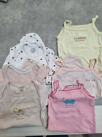 Lot de bodies 2 ans