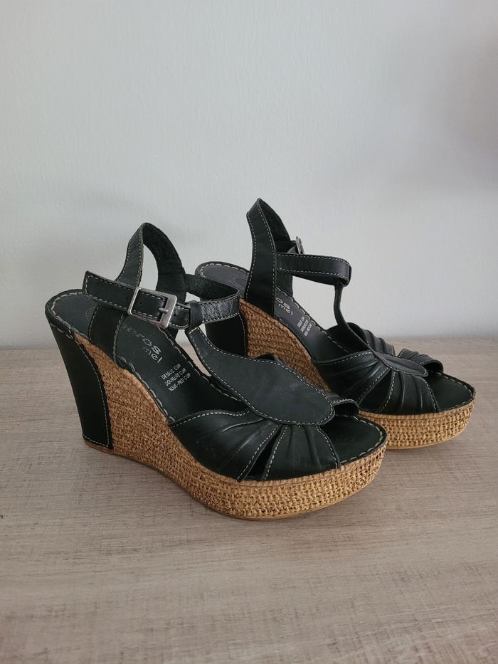 Sandales Vintage talons compensés p37