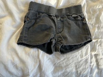 Short court in extenso 3 ans