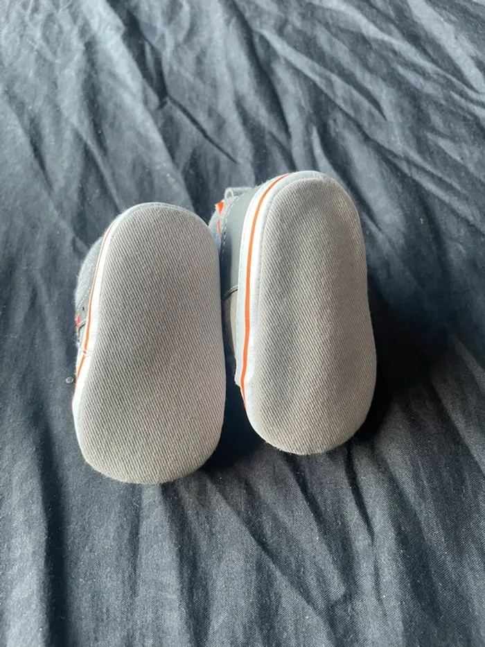 Chaussure bébé - photo numéro 3