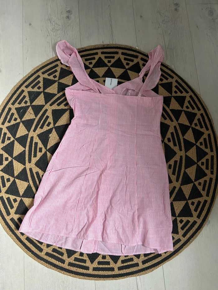 Superbe robe rose courte 😍 - photo numéro 2