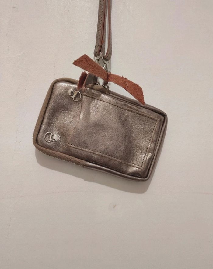 Pochette à bandoulière