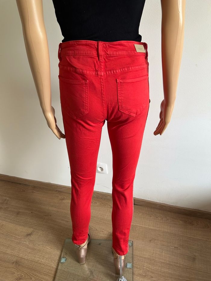 Pantalon rouge et doré Morgan taille 36 TBE - photo numéro 5