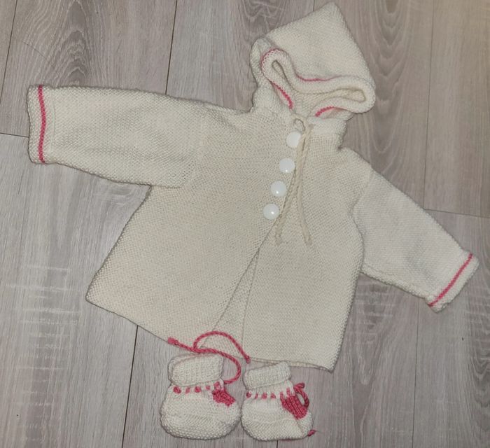 Veste et chaussettes bébé naissance - photo numéro 4