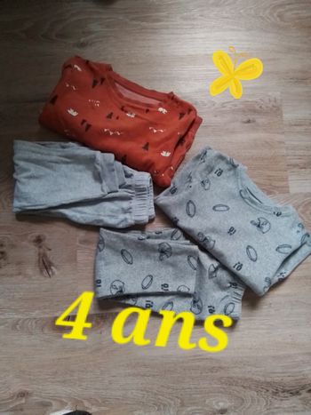 Pyjamas garçon 4 ans bon état 