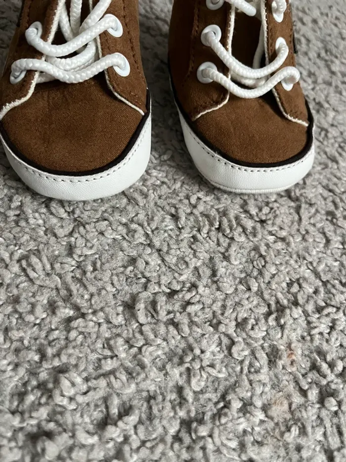 Chaussure bébé - photo numéro 2