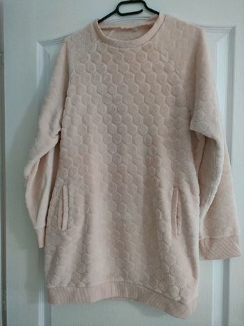 Robe de pyjama d'hiver taille L mais convient pour un M en très bon état