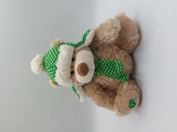 Peluche doudou ours beige caramel ALLIED Dublin Irlande trèfle bonnet vert TBE