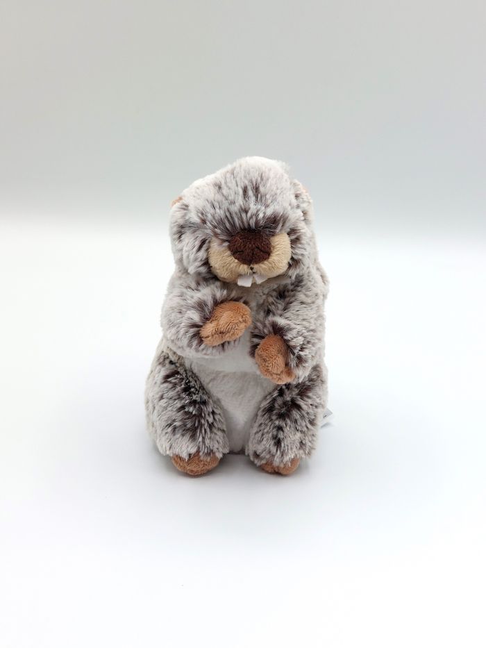 Petite peluche marmotte marron chiné blanc beige créations DANI 15 cm doudou - photo numéro 2