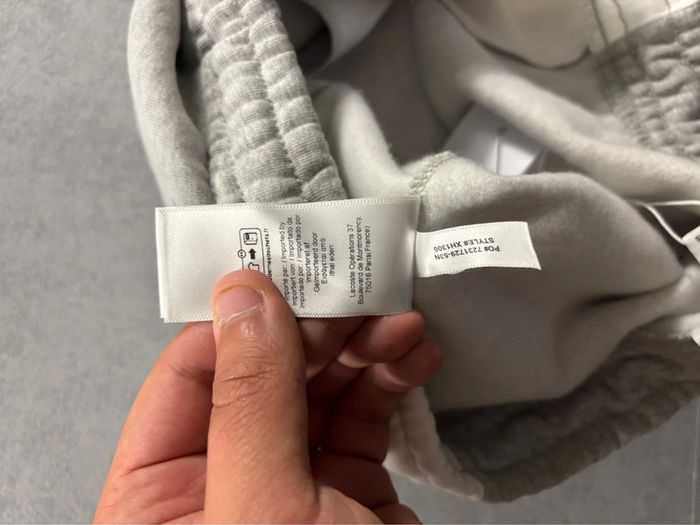 Jogging Lacoste Gris blanc et Noir Taille XS Neuf avec étiquette - photo numéro 5