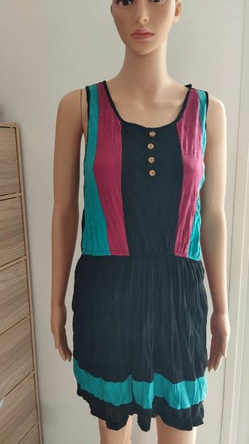 Robe noire taille l/xl bandes rose et verte