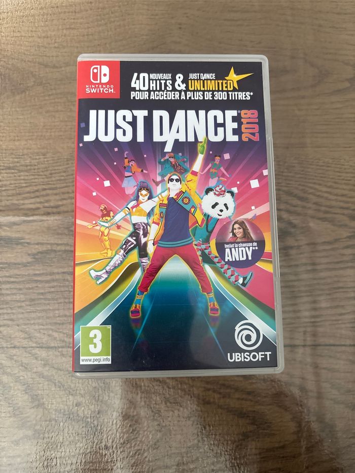 Switch avec 7 jeux et accessoires - photo numéro 6