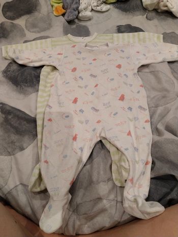 Lot 2 pyjamas Petit bateau 6mois