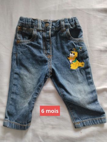 Pantalon Disney taille 6 mois