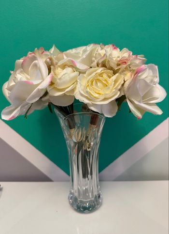 Jolie vase + fleurs artificielles blanches - maison du monde