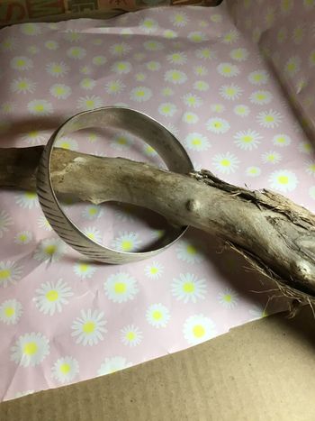 Bracelet argent antique traductionnelle