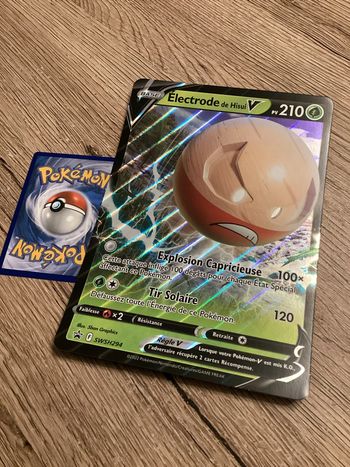 carte Pokémon jumbo électrode de hisui V