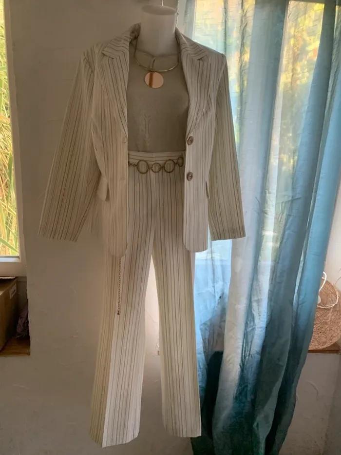 Tailleur vintage blanche porte pantalon +blazer made in 🇫🇷 - photo numéro 4